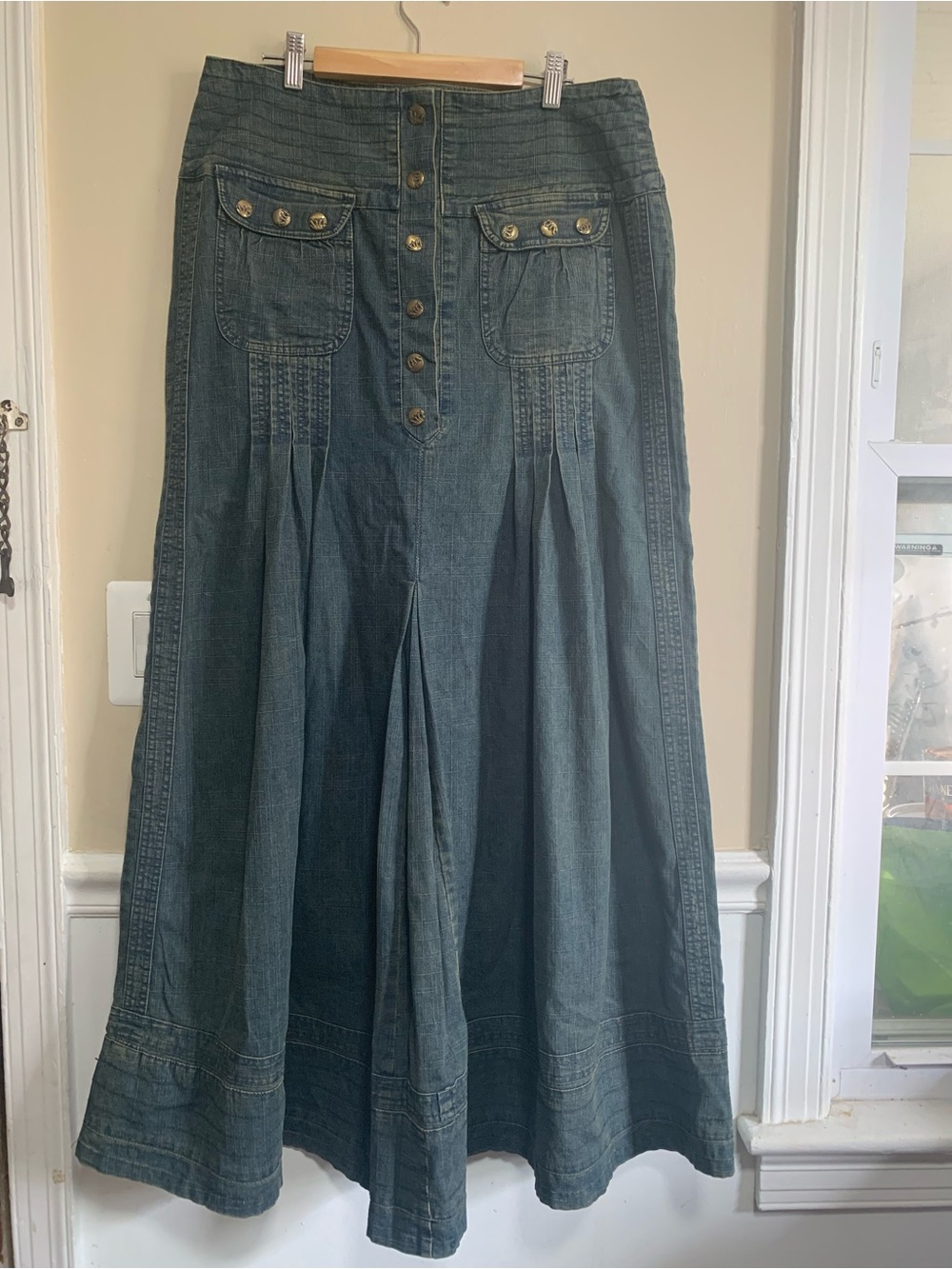 Vintage C Group Pleated Denim Maxi Skirt Size 32 High Waist Button Front Jean